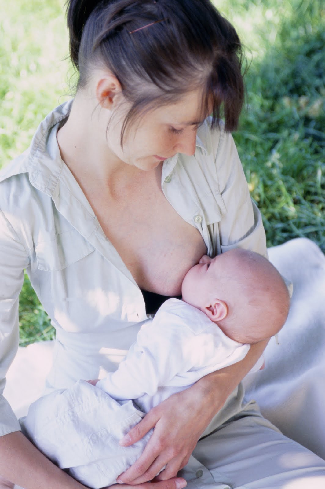голая женщина кормит грудью ребенка фото фото 46