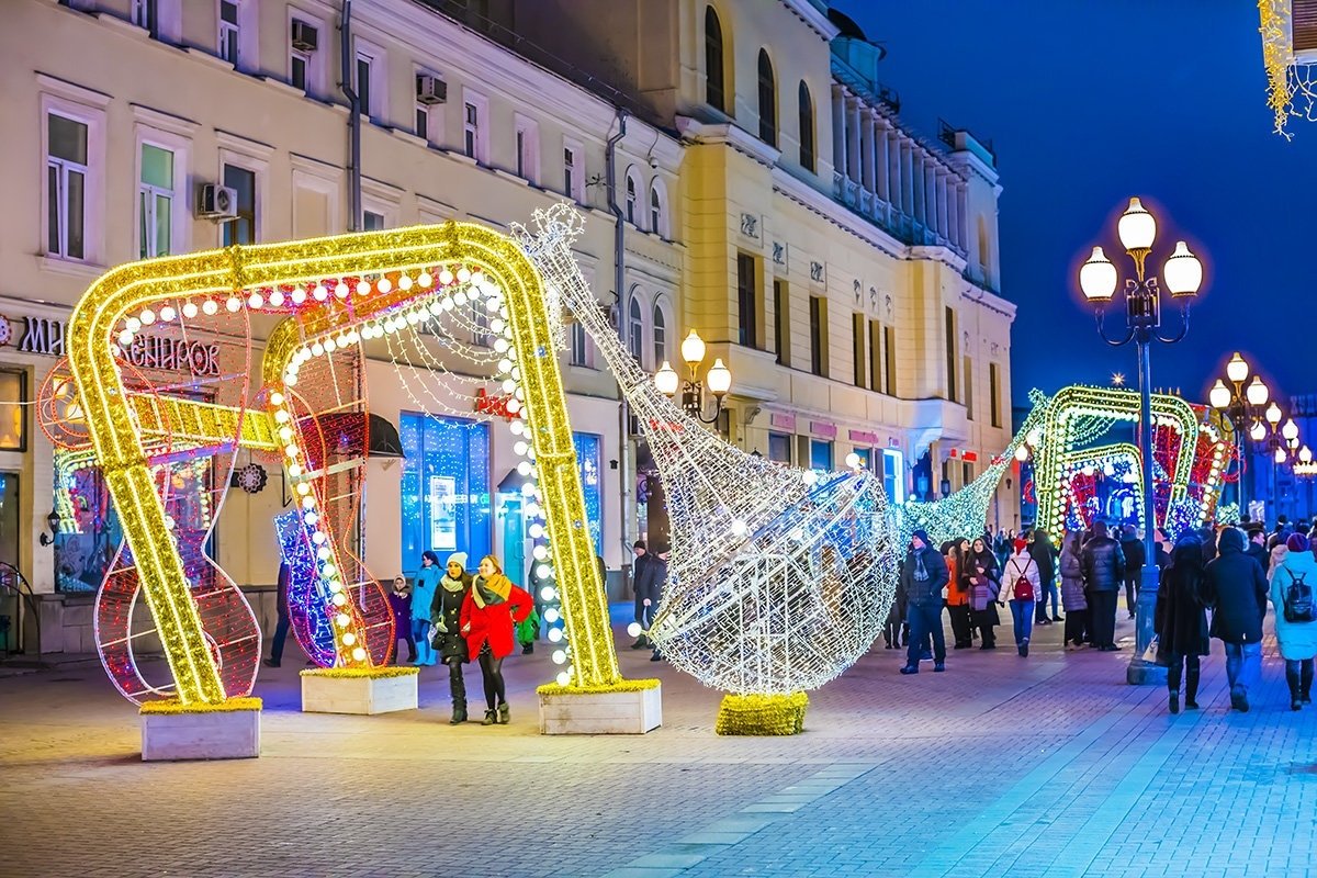 Куда пойти зимой. Арбат Москва 2020. Старый Арбат Москва 2020. Новый Арбат 2021. Новогодний старый Арбат 2020 Москва.