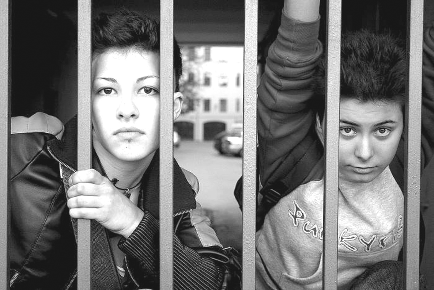 Малолетнии преступники исписали площадку! - яплакалъ